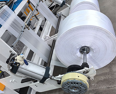 upload/1c/202508/vest-bag-making-machine-3.jpg