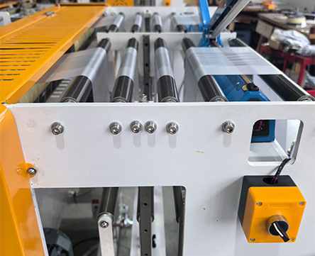 upload/1c/202508/vest-bag-making-machine.jpg